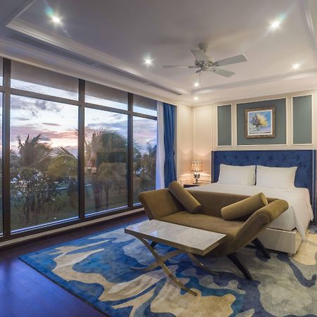 Radisson Blu Resort Phu Quoc Exterior photo A bedroom at the hotel
