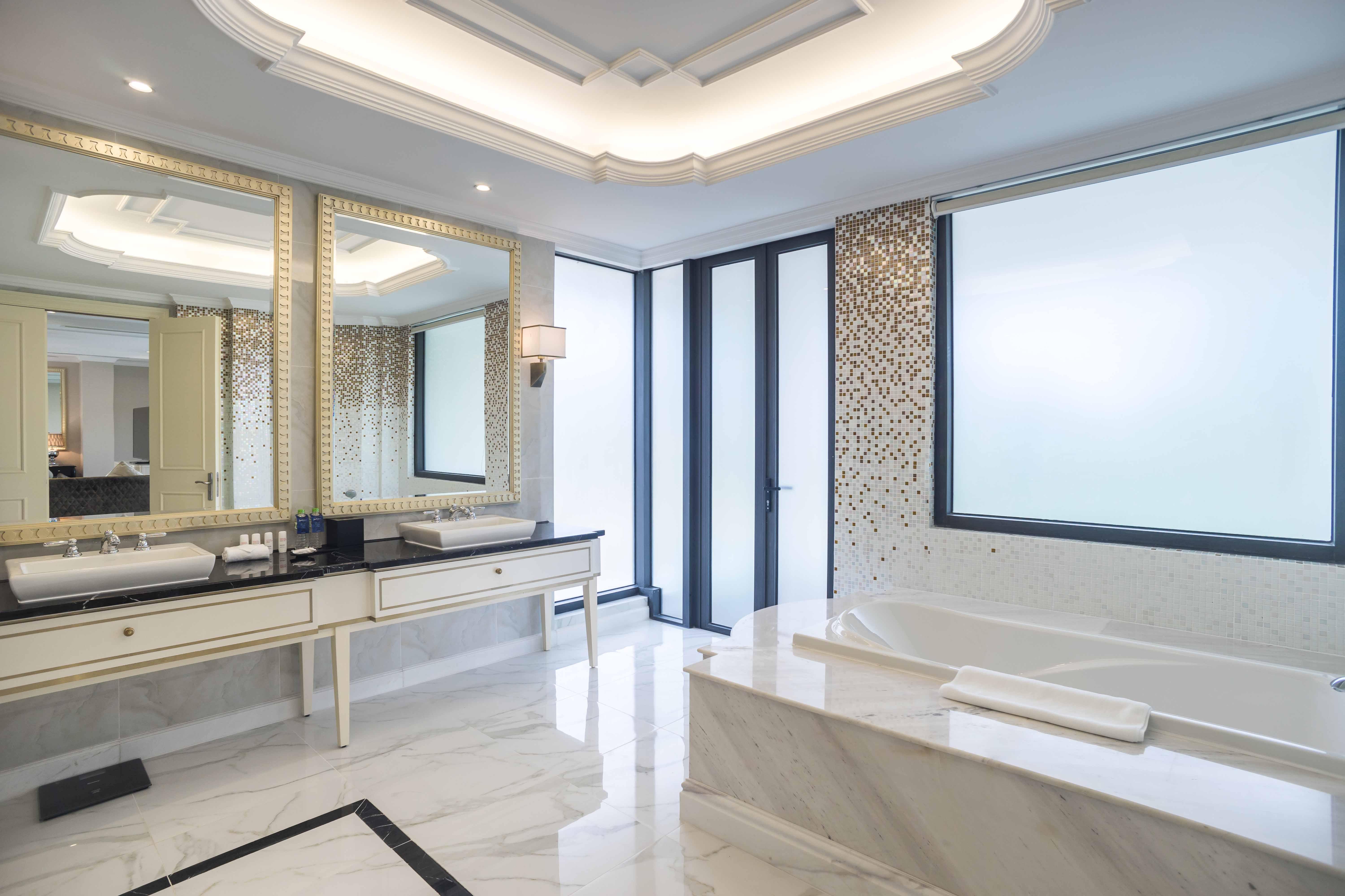 Radisson Blu Resort Phu Quoc Exterior photo Bathroom