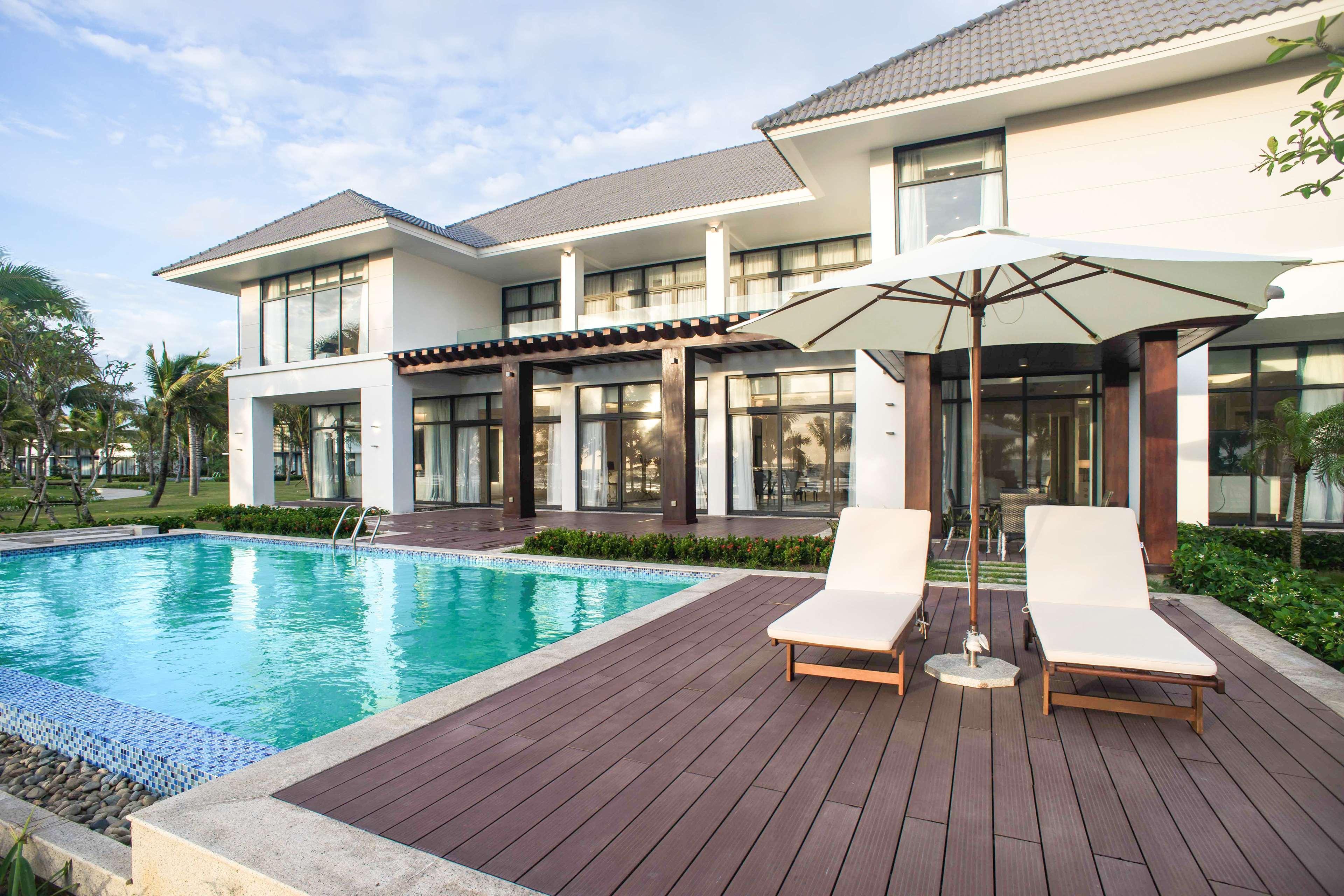 Radisson Blu Resort Phu Quoc Exterior photo Composite wood