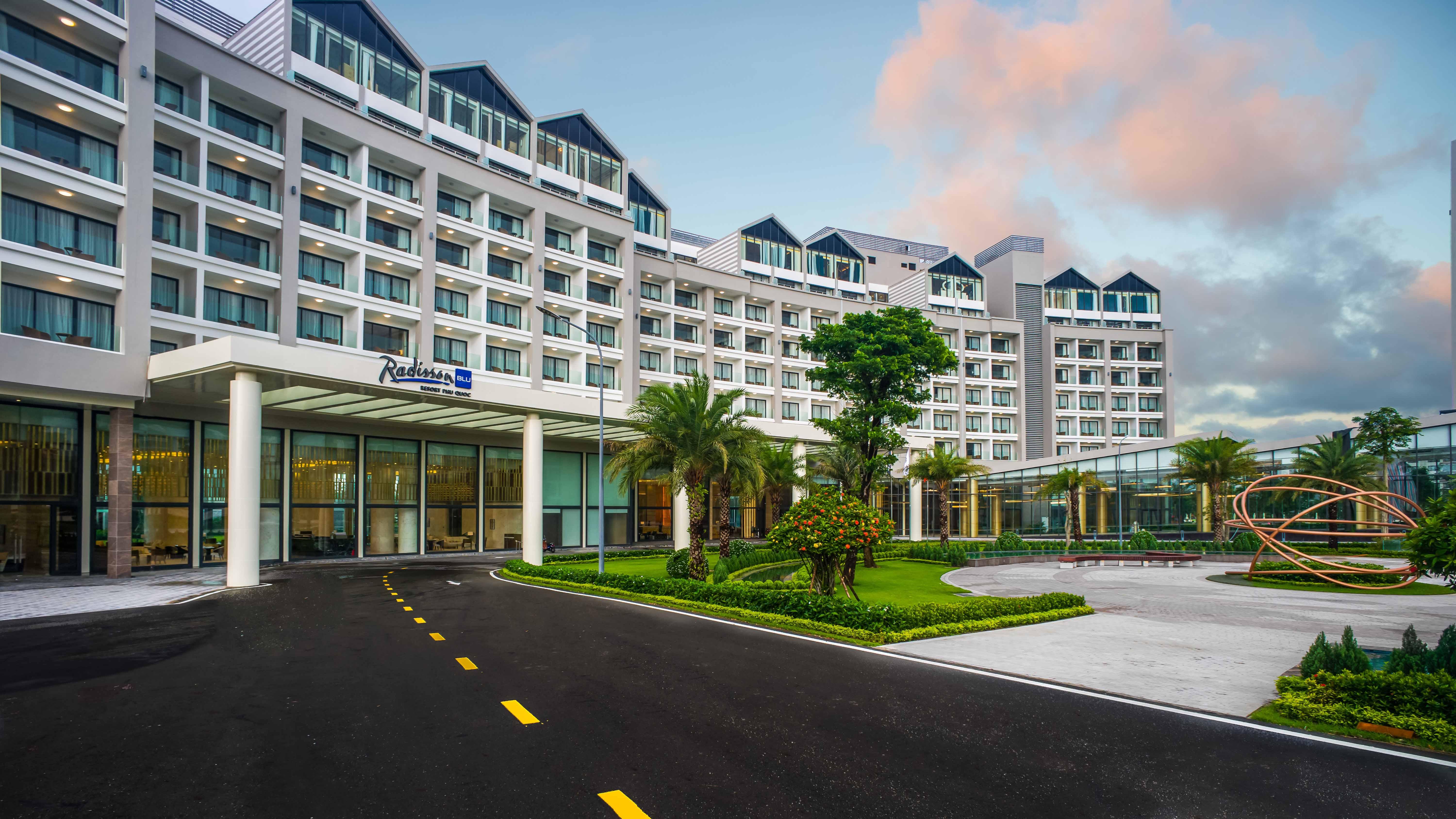 Radisson Blu Resort Phu Quoc Exterior photo Vinpearl Hotel Nha Trang