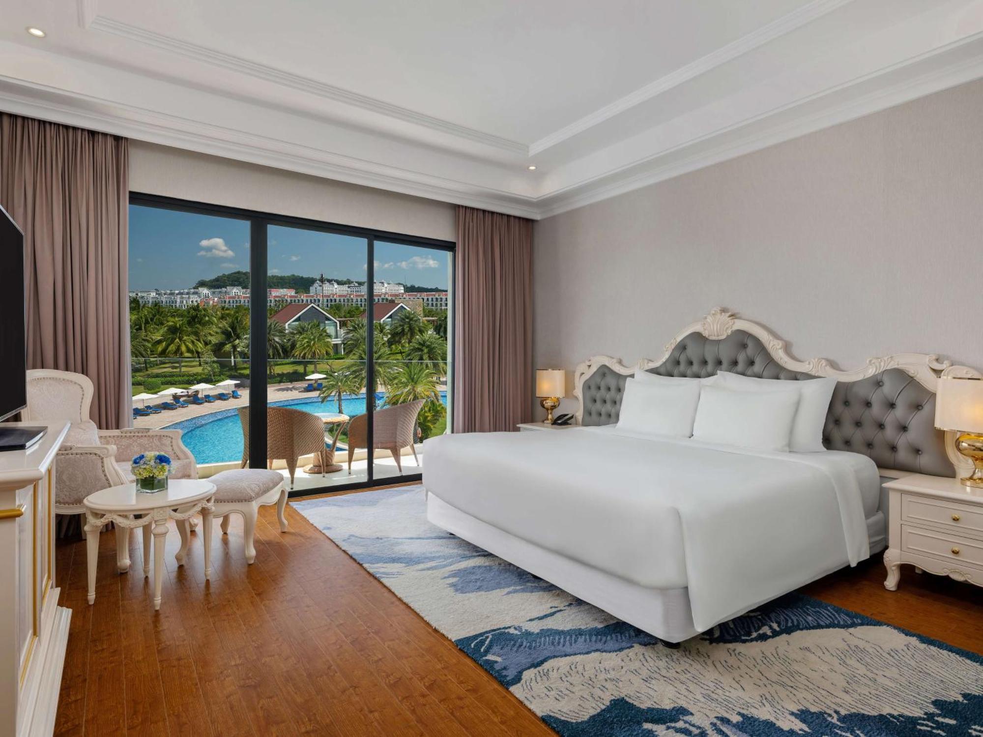 Radisson Blu Resort Phu Quoc Exterior photo Deluxe Pool Access