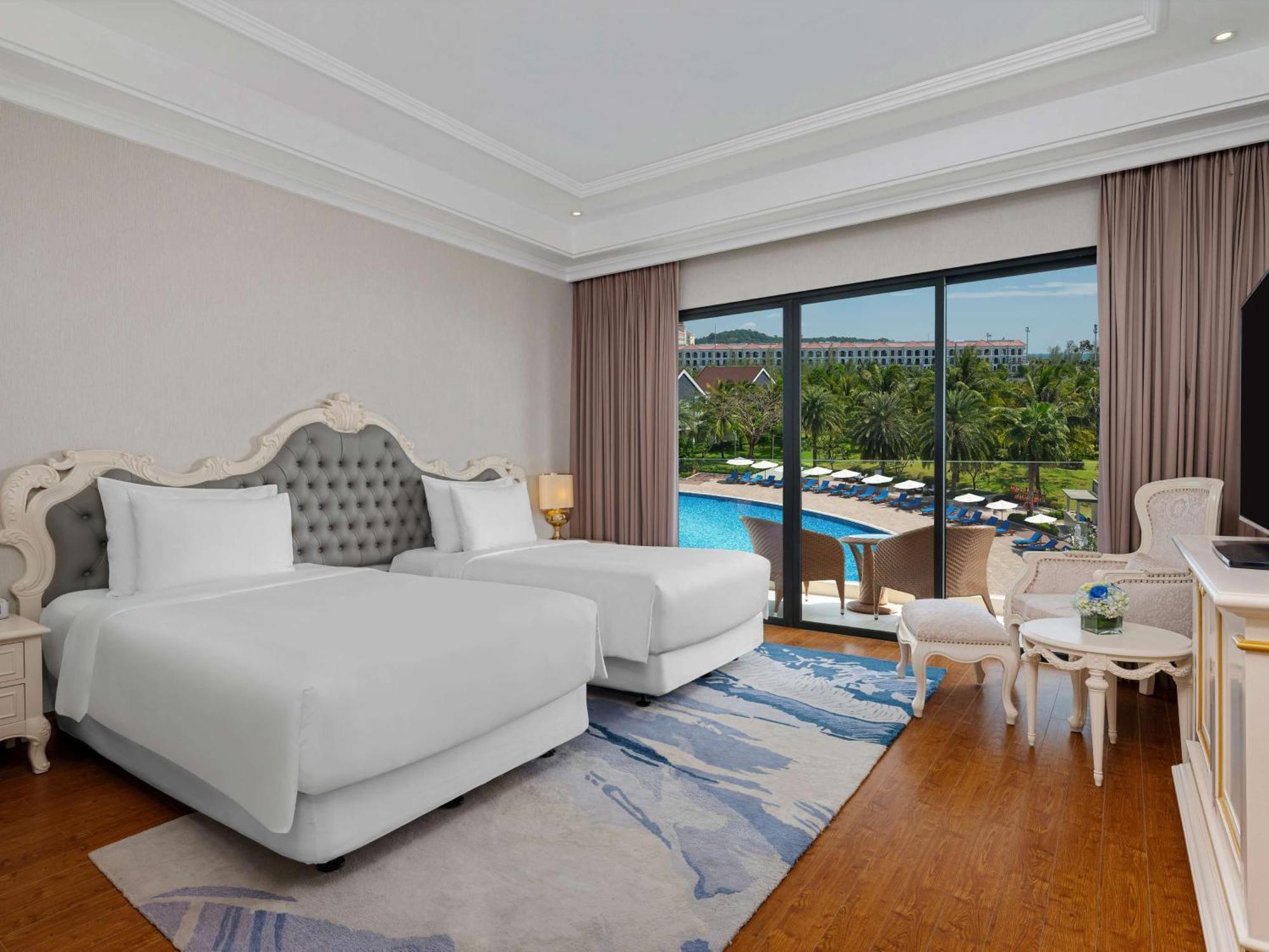 Radisson Blu Resort Phu Quoc Exterior photo Deluxe Pool Access